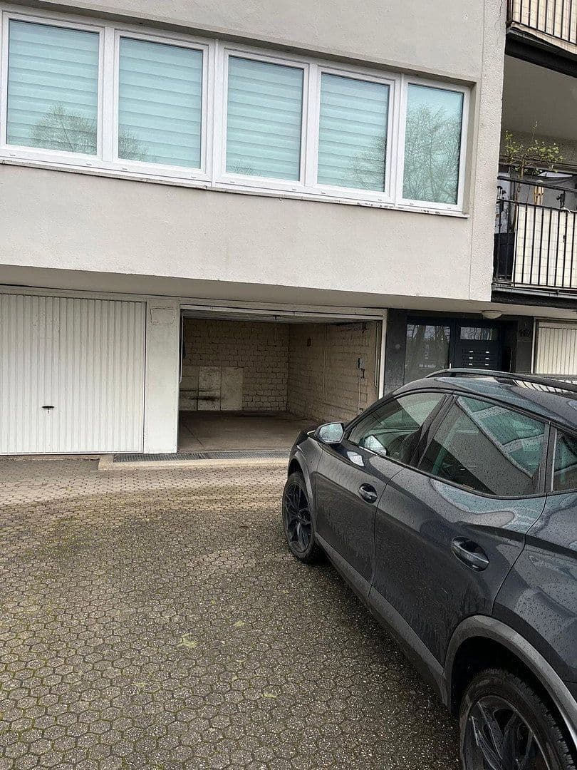 Prenájom bytu 3-izbový 77 m², Alfred-Schütte-Allee 162, Köln, Severné Porýnie - Westfálsko Prenájom bytu 3-izbový 77 m², Alfred-Schütte-Allee 162, Köln, Severné Porýnie - Westfálsko