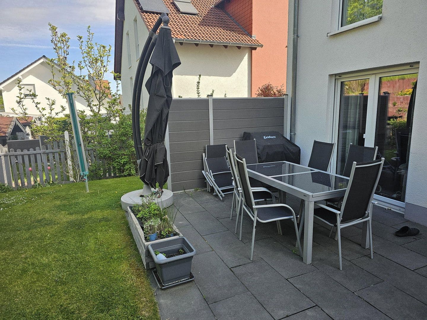 Predaj domu 145 m², pozemek 320 m², Idstein, Hesensko Predaj domu 145 m², pozemek 320 m², Idstein, Hesensko
