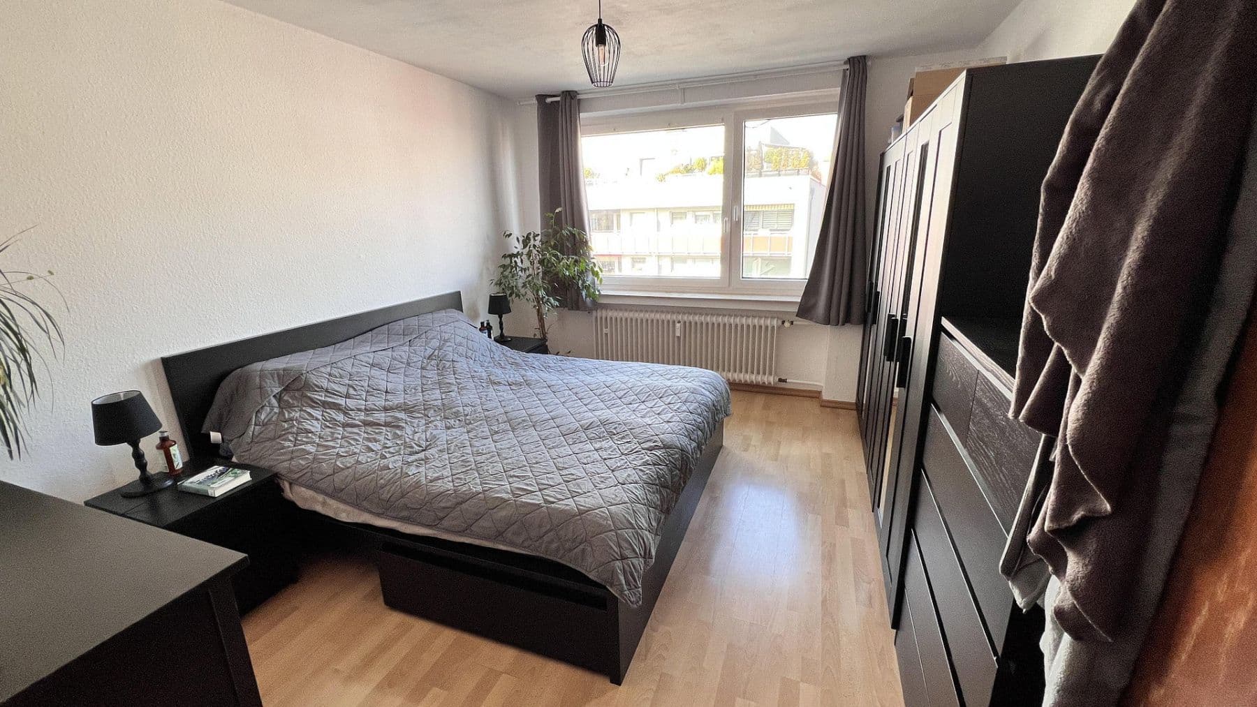 Prenájom bytu 3-izbový 79 m², Niederdonker Str. 9, Düsseldorf, Severné Porýnie - Westfálsko Prenájom bytu 3-izbový 79 m², Niederdonker Str. 9, Düsseldorf, Severné Porýnie - Westfálsko