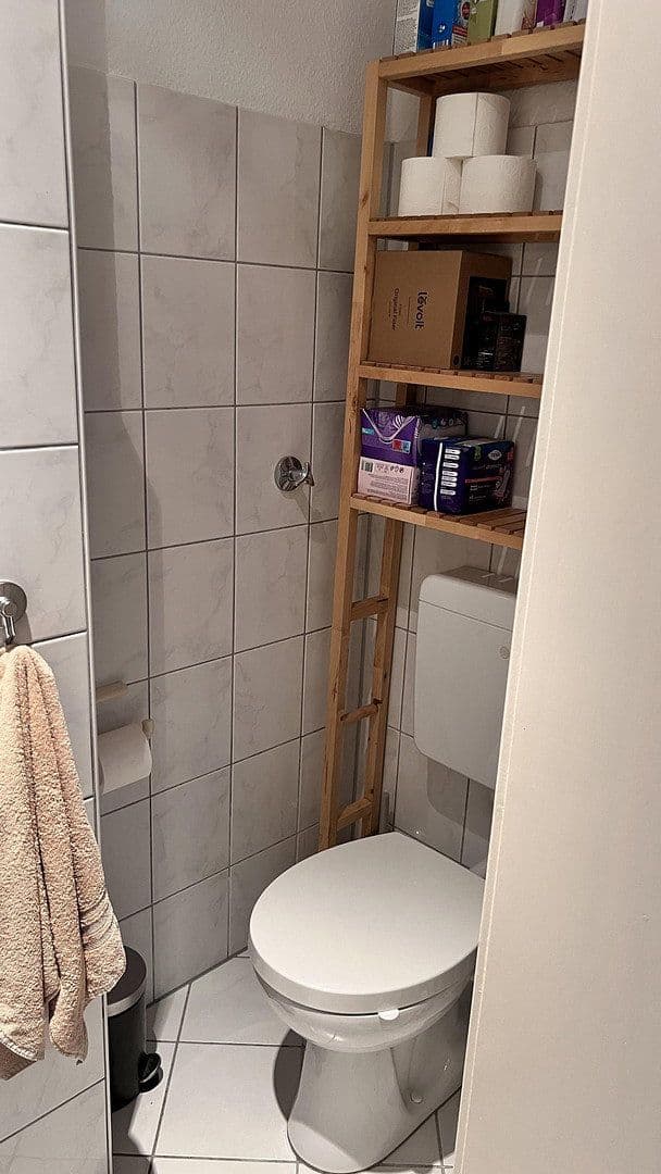 Prenájom bytu 3-izbový 79 m², Niederdonker Str. 9, Düsseldorf, Severné Porýnie - Westfálsko Prenájom bytu 3-izbový 79 m², Niederdonker Str. 9, Düsseldorf, Severné Porýnie - Westfálsko