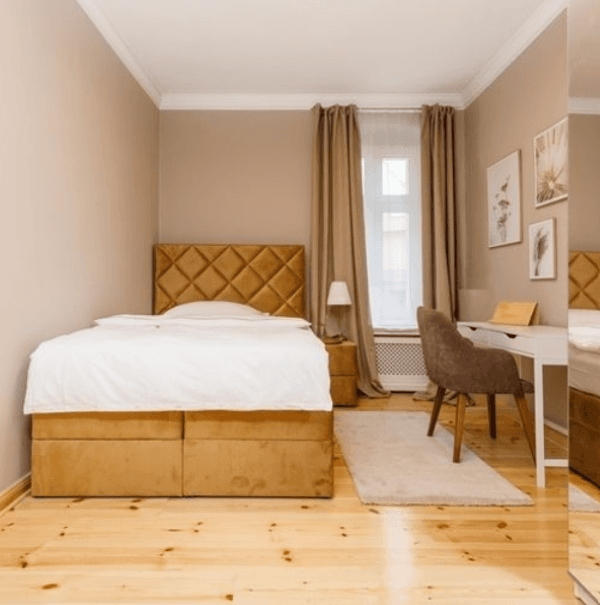 Prenájom bytu 3-izbový 104 m², Gitschiner Strasse 89, Berlin, Berlín Prenájom bytu 3-izbový 104 m², Gitschiner Strasse 89, Berlin, Berlín