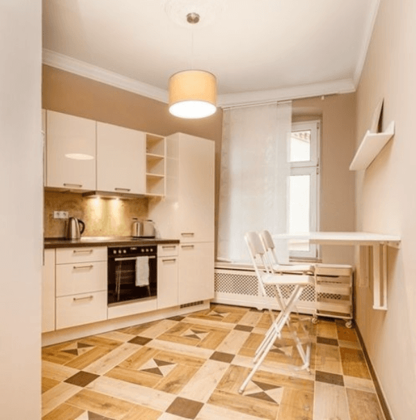 Prenájom bytu 3-izbový 104 m², Gitschiner Strasse 89, Berlin, Berlín Prenájom bytu 3-izbový 104 m², Gitschiner Strasse 89, Berlin, Berlín