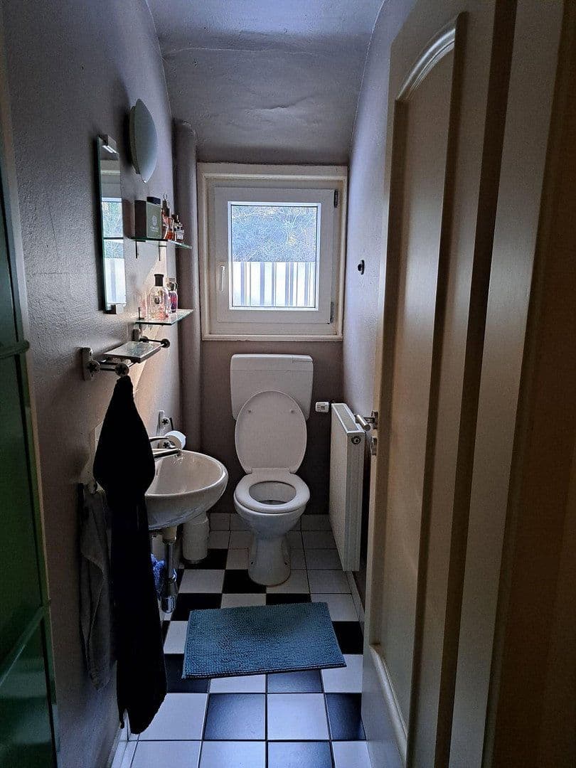 Prenájom nebytového priestoru 928 m², Mönchstr. 5, Straubenhardt, Bádensko-Wurttembersko Prenájom nebytového priestoru 928 m², Mönchstr. 5, Straubenhardt, Bádensko-Wurttembersko