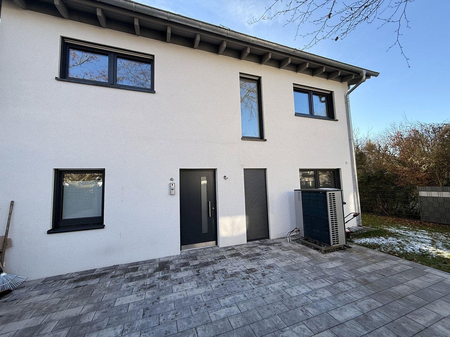 Predaj domu 171 m², pozemek 417 m², Neuried, Bavorsko Predaj domu 171 m², pozemek 417 m², Neuried, Bavorsko