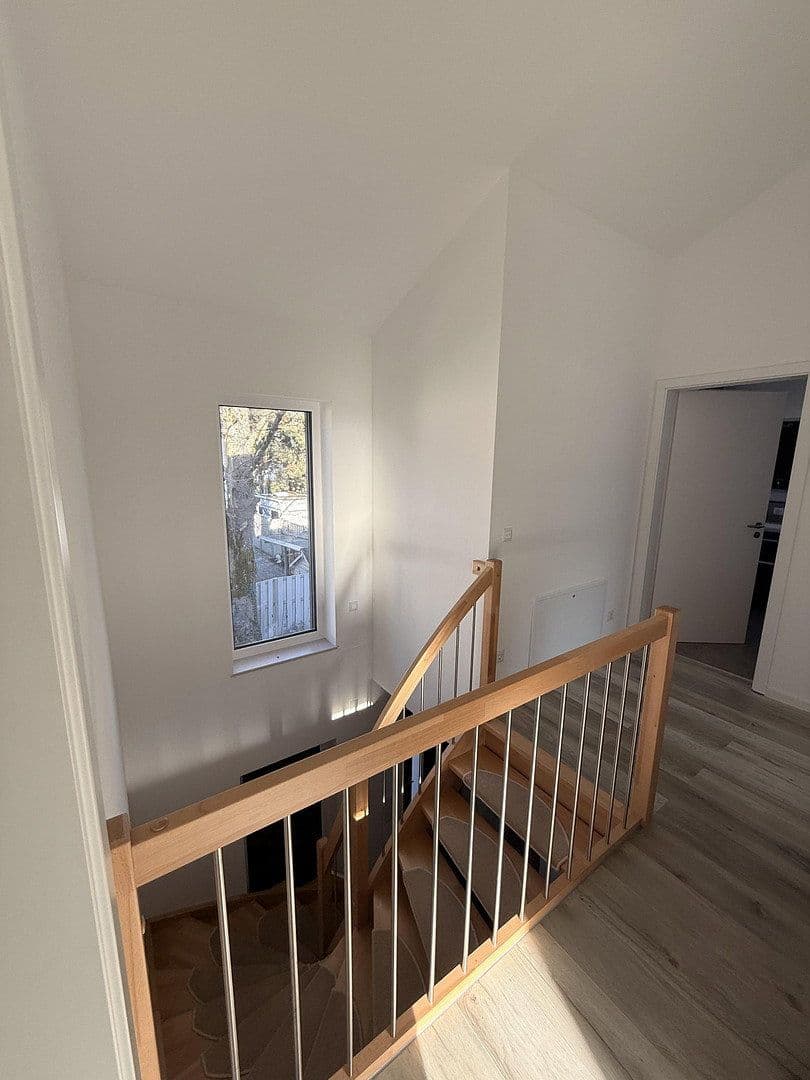 Predaj domu 171 m², pozemek 417 m², Neuried, Bavorsko Predaj domu 171 m², pozemek 417 m², Neuried, Bavorsko