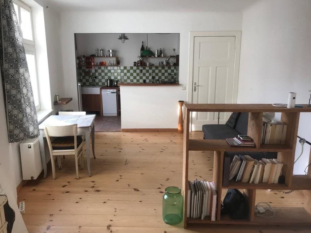 Prenájom bytu 1-izbový 36 m², Berlin, Berlín Prenájom bytu 1-izbový 36 m², Berlin, Berlín