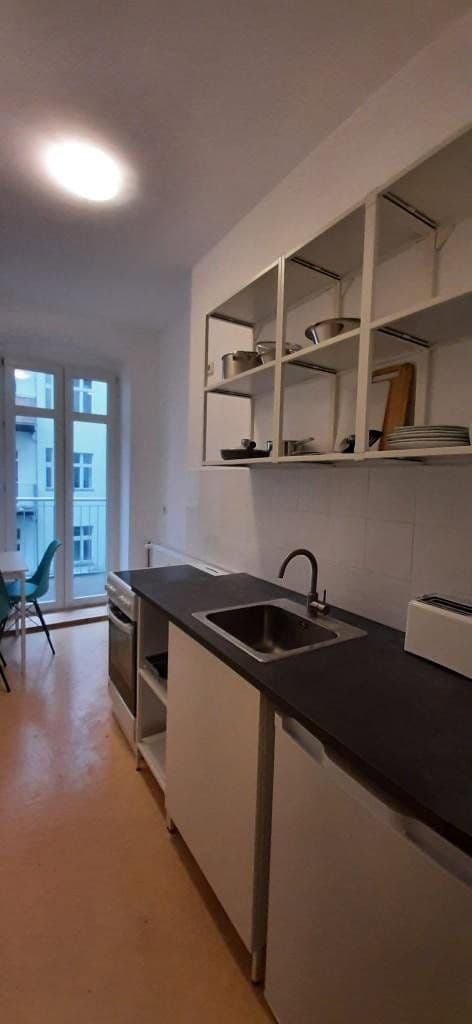 Prenájom bytu 1-izbový 36 m², Berlin, Berlín Prenájom bytu 1-izbový 36 m², Berlin, Berlín