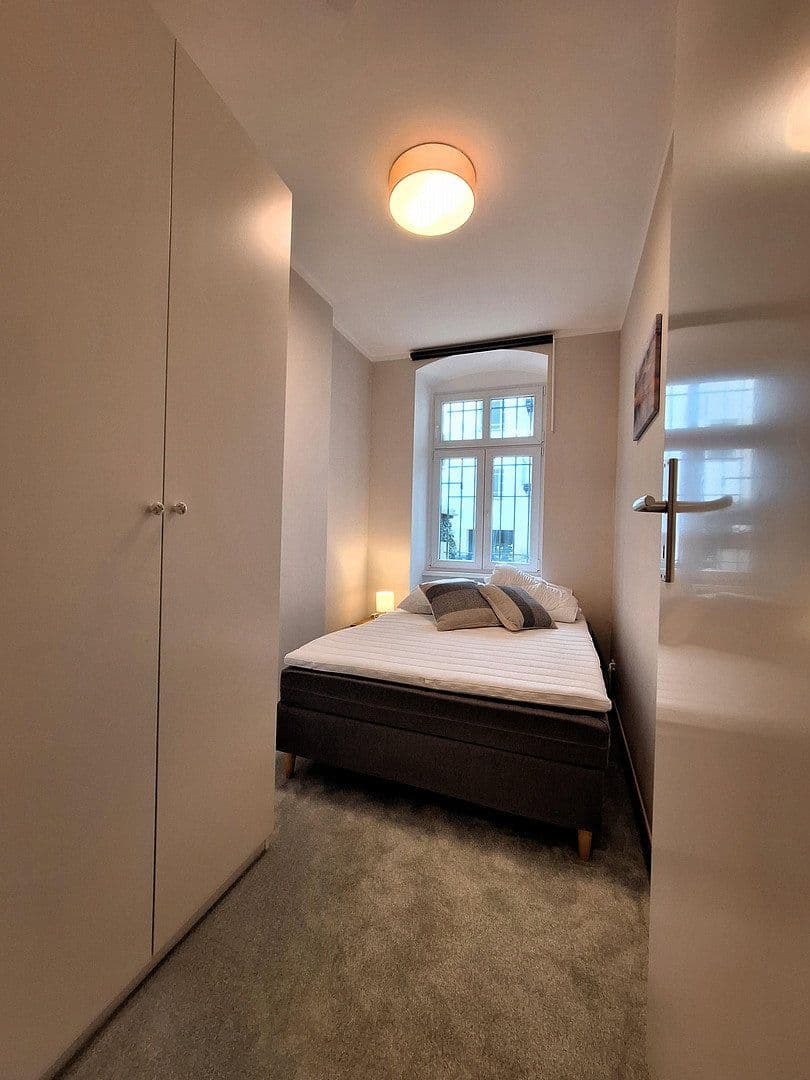 Prenájom bytu 1-izbový 36 m², Berlin, Berlín Prenájom bytu 1-izbový 36 m², Berlin, Berlín