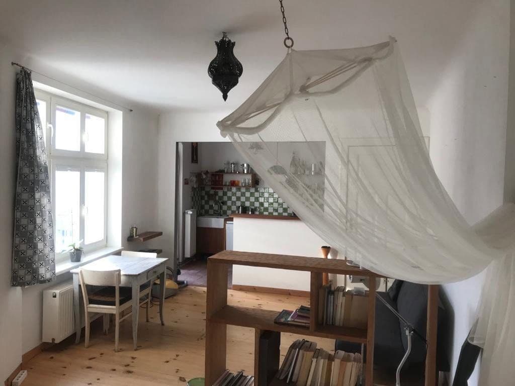 Prenájom bytu 1-izbový 36 m², Berlin, Berlín Prenájom bytu 1-izbový 36 m², Berlin, Berlín