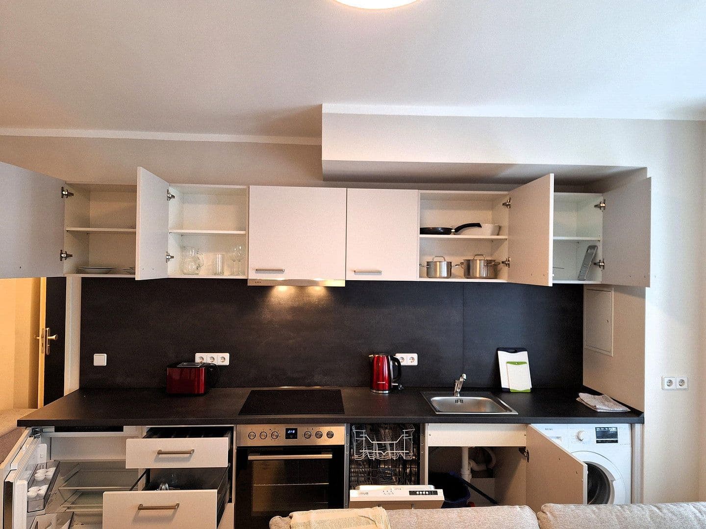 Prenájom bytu 1-izbový 36 m², Berlin, Berlín Prenájom bytu 1-izbový 36 m², Berlin, Berlín