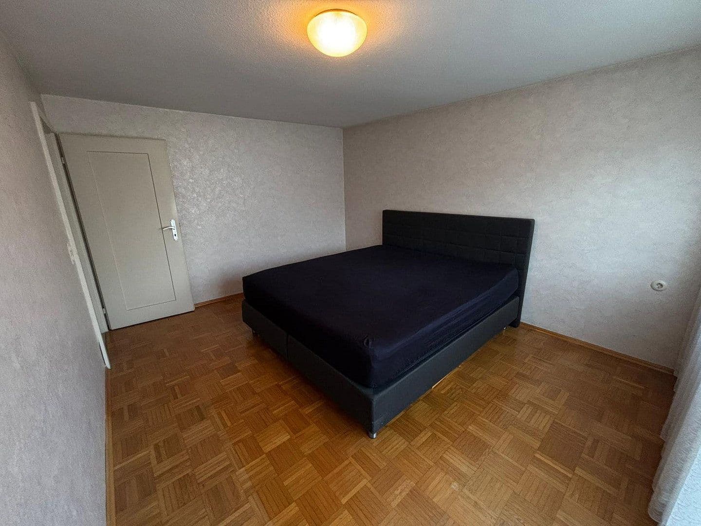 Predaj domu 96 m², pozemek 1.092 m², Bretzfeld, Bádensko-Wurttembersko Predaj domu 96 m², pozemek 1.092 m², Bretzfeld, Bádensko-Wurttembersko