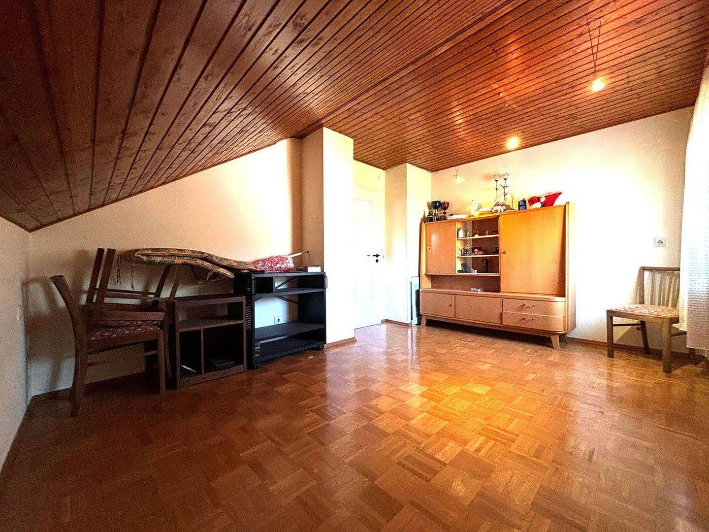 Predaj domu 96 m², pozemek 1.092 m², Bretzfeld, Bádensko-Wurttembersko Predaj domu 96 m², pozemek 1.092 m², Bretzfeld, Bádensko-Wurttembersko