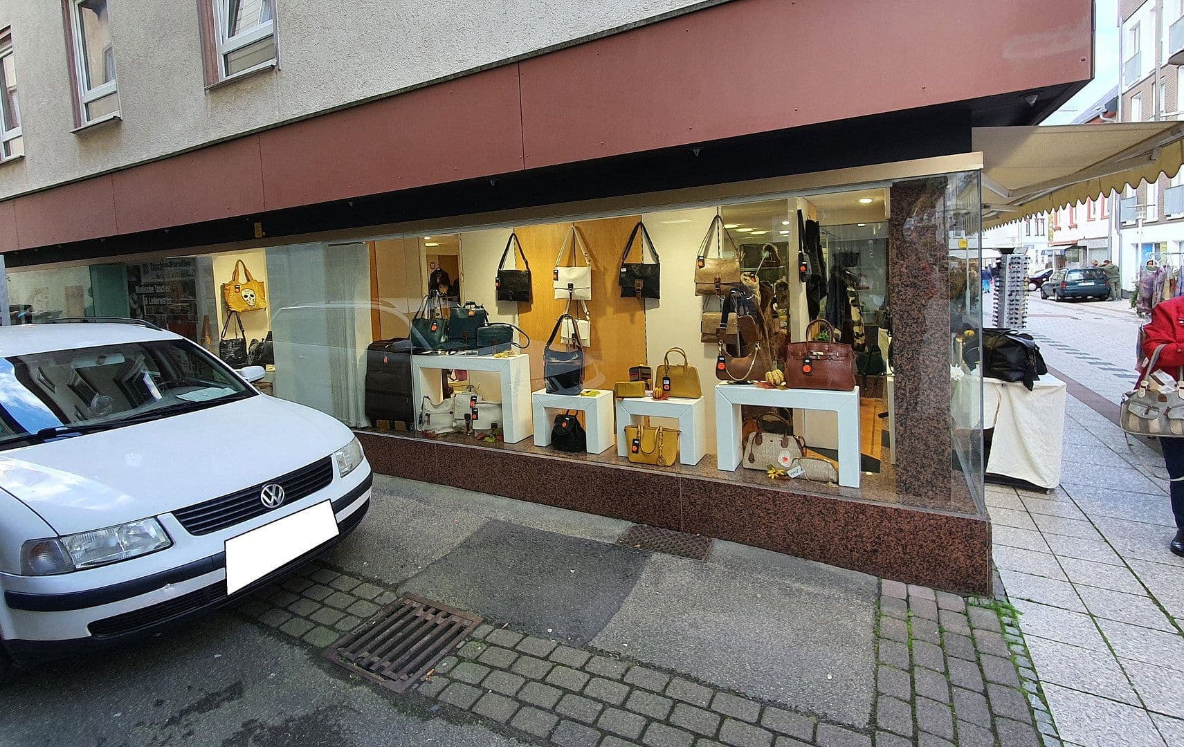 Prenájom nebytového priestoru 85 m², Wilhelmstr. 23, Bad Wildbad, Bádensko-Wurttembersko Prenájom nebytového priestoru 85 m², Wilhelmstr. 23, Bad Wildbad, Bádensko-Wurttembersko