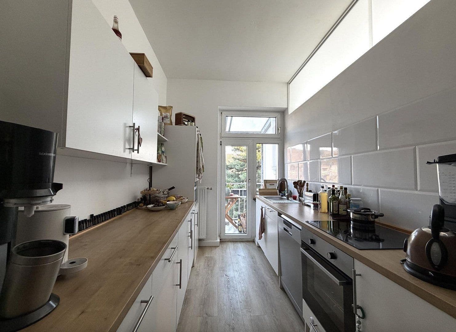 Prenájom bytu 3-izbový 96 m², Düsseldorf, Severné Porýnie - Westfálsko Prenájom bytu 3-izbový 96 m², Düsseldorf, Severné Porýnie - Westfálsko
