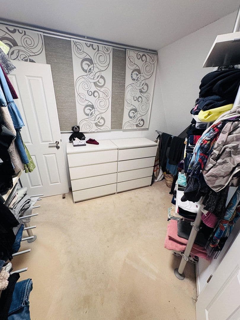Predaj domu 180 m², pozemek 550 m², Seelze, Dolné Sasko Predaj domu 180 m², pozemek 550 m², Seelze, Dolné Sasko