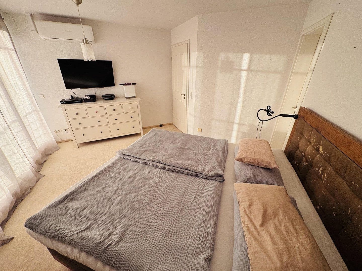 Predaj domu 180 m², pozemek 550 m², Seelze, Dolné Sasko Predaj domu 180 m², pozemek 550 m², Seelze, Dolné Sasko