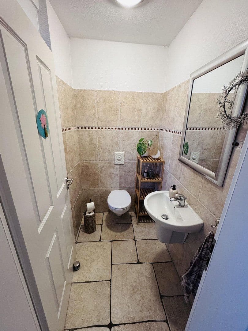 Predaj domu 180 m², pozemek 550 m², Seelze, Dolné Sasko Predaj domu 180 m², pozemek 550 m², Seelze, Dolné Sasko