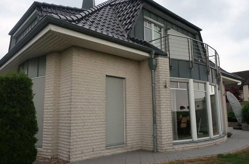 Predaj domu 180 m², pozemek 550 m², Seelze, Dolné Sasko Predaj domu 180 m², pozemek 550 m², Seelze, Dolné Sasko