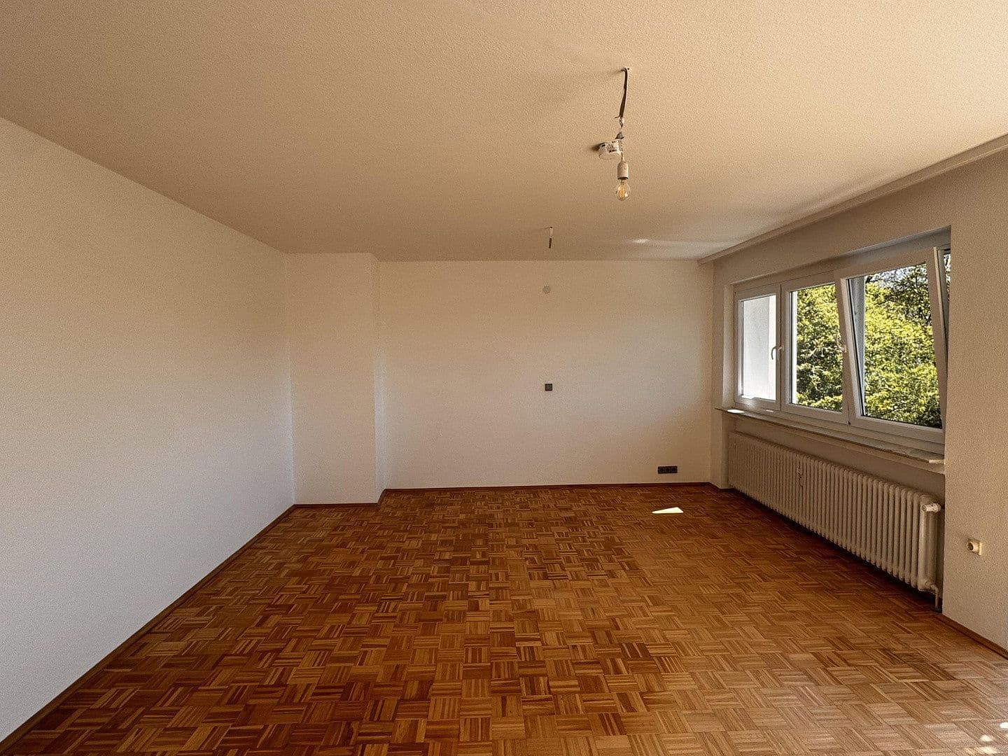 Prenájom bytu 3-izbový 82 m², Lüdenscheid, Severné Porýnie - Westfálsko Prenájom bytu 3-izbový 82 m², Lüdenscheid, Severné Porýnie - Westfálsko