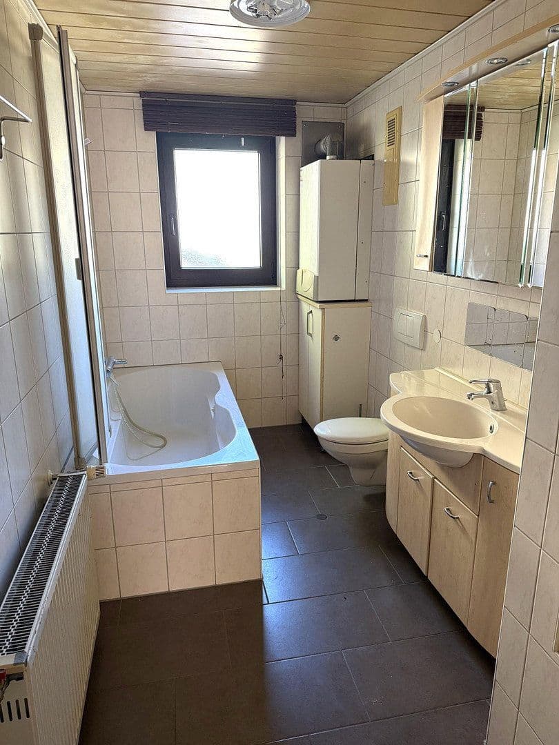Predaj domu 320 m², pozemek 551 m², Ansbach, Bavorsko Predaj domu 320 m², pozemek 551 m², Ansbach, Bavorsko