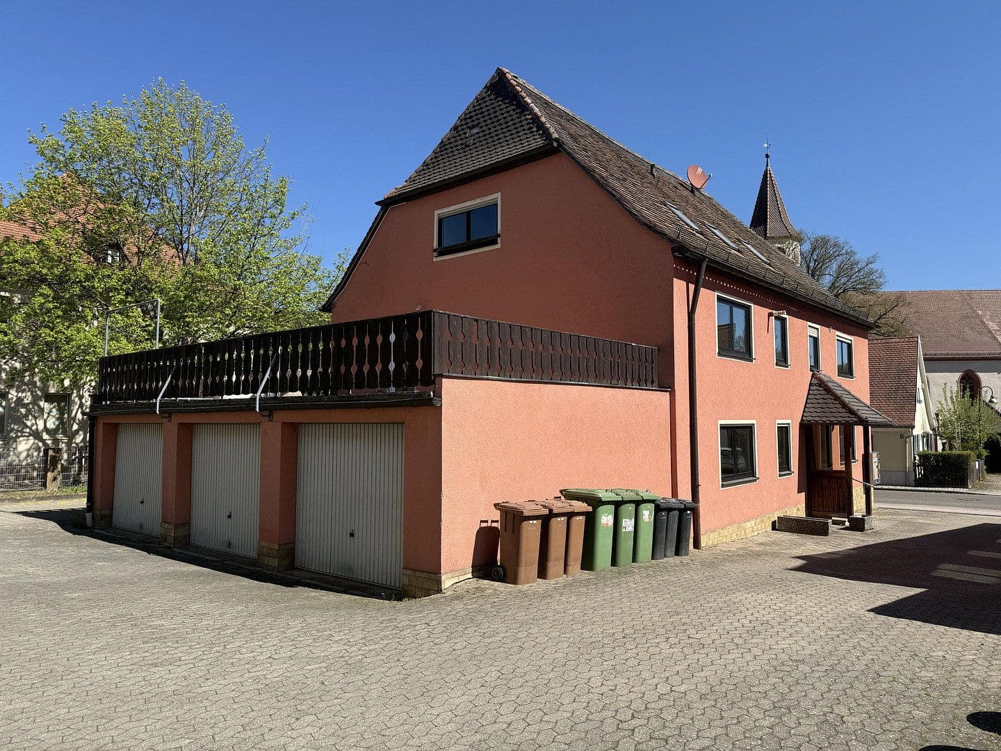 Predaj domu 320 m², pozemek 551 m², Ansbach, Bavorsko Predaj domu 320 m², pozemek 551 m², Ansbach, Bavorsko
