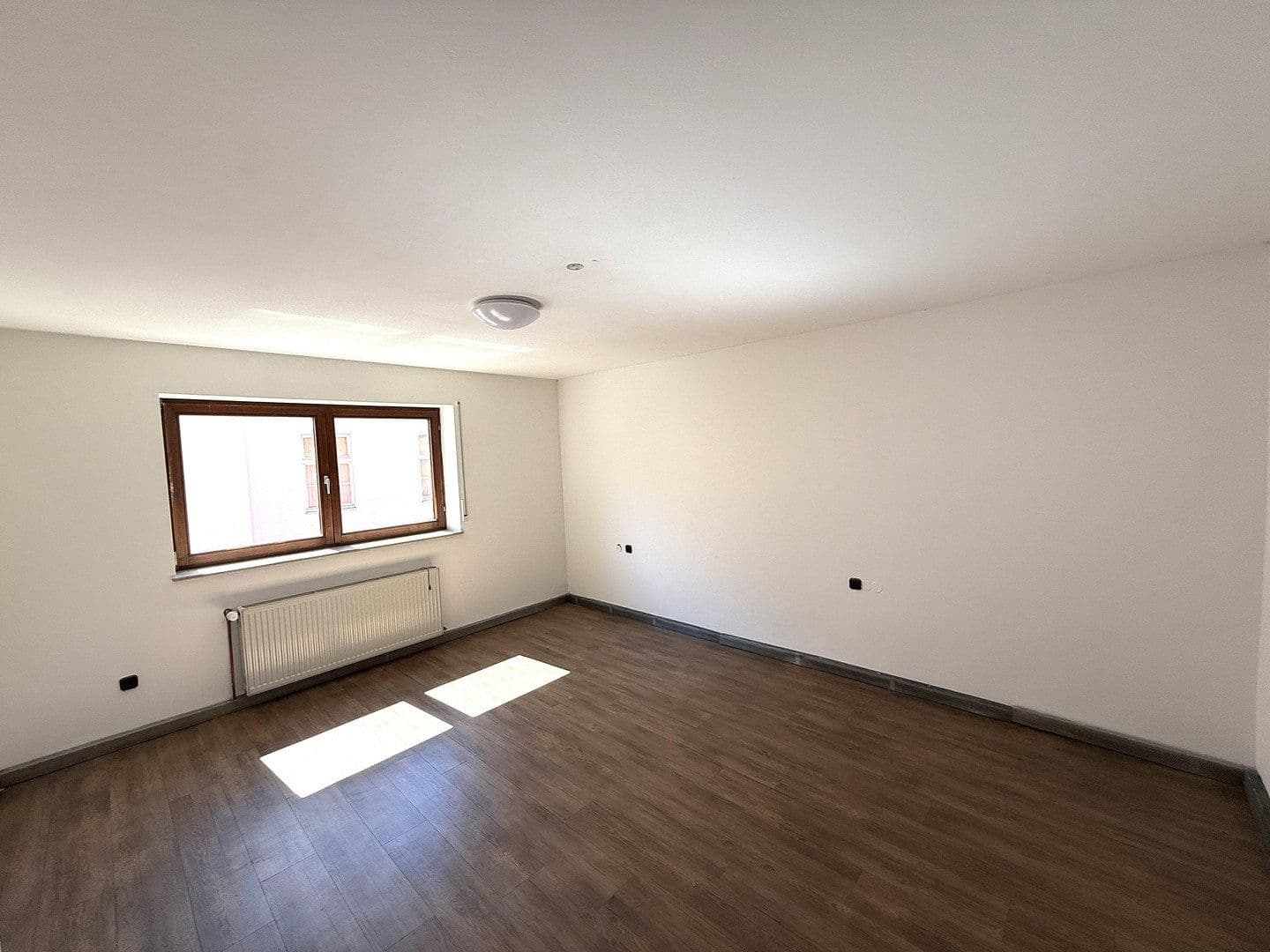 Predaj domu 320 m², pozemek 551 m², Ansbach, Bavorsko Predaj domu 320 m², pozemek 551 m², Ansbach, Bavorsko