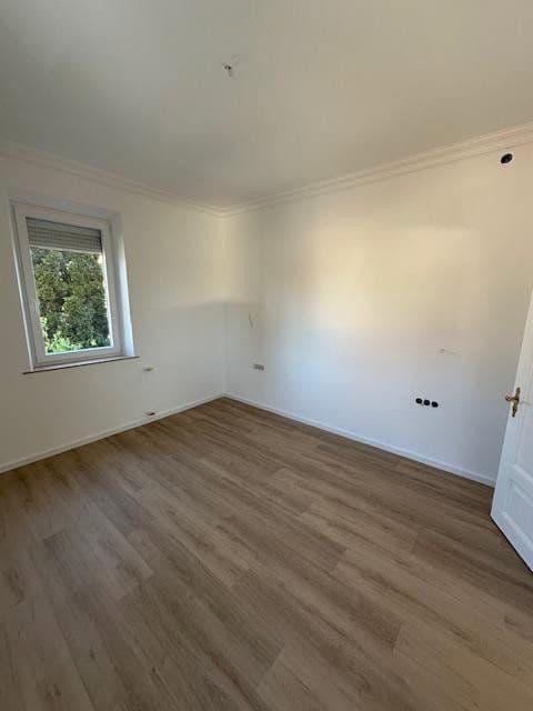 Prenájom bytu 2-izbový 57 m², Waldstromerstr. 18, Nürnberg, Bavorsko Prenájom bytu 2-izbový 57 m², Waldstromerstr. 18, Nürnberg, Bavorsko