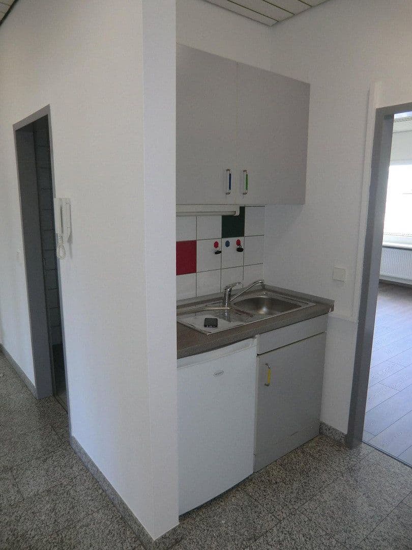 Prenájom kancelárie 112 m², Maybachstr. 3, Karlsruhe, Bádensko-Wurttembersko Prenájom kancelárie 112 m², Maybachstr. 3, Karlsruhe, Bádensko-Wurttembersko