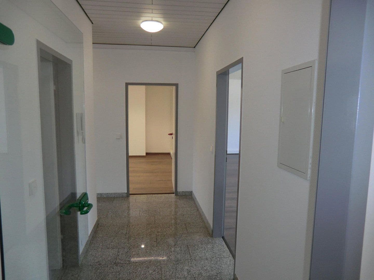 Prenájom kancelárie 112 m², Maybachstr. 3, Karlsruhe, Bádensko-Wurttembersko Prenájom kancelárie 112 m², Maybachstr. 3, Karlsruhe, Bádensko-Wurttembersko