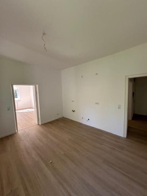 Prenájom bytu 3-izbový 83 m², Waldstromerstr. 18, Nürnberg, Bavorsko Prenájom bytu 3-izbový 83 m², Waldstromerstr. 18, Nürnberg, Bavorsko