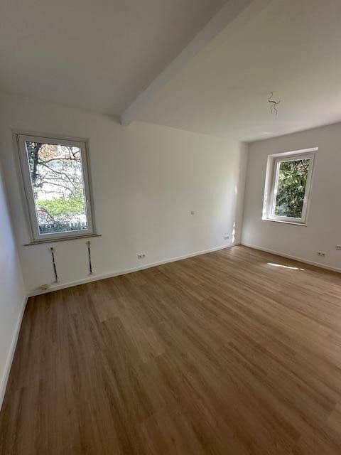 Prenájom bytu 3-izbový 83 m², Waldstromerstr. 18, Nürnberg, Bavorsko Prenájom bytu 3-izbový 83 m², Waldstromerstr. 18, Nürnberg, Bavorsko