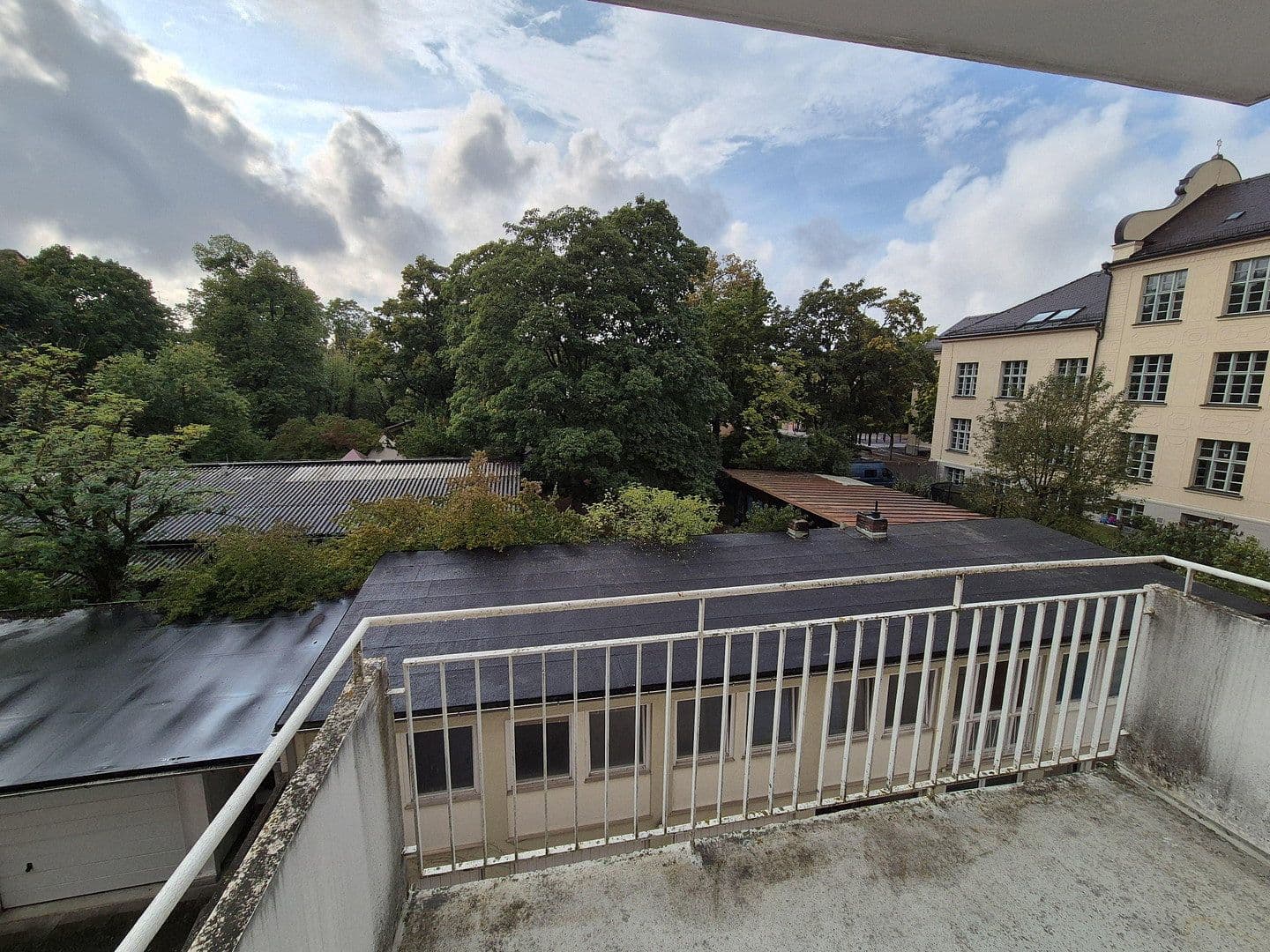 Prenájom bytu 2-izbový 55 m², München, Bavorsko Prenájom bytu 2-izbový 55 m², München, Bavorsko