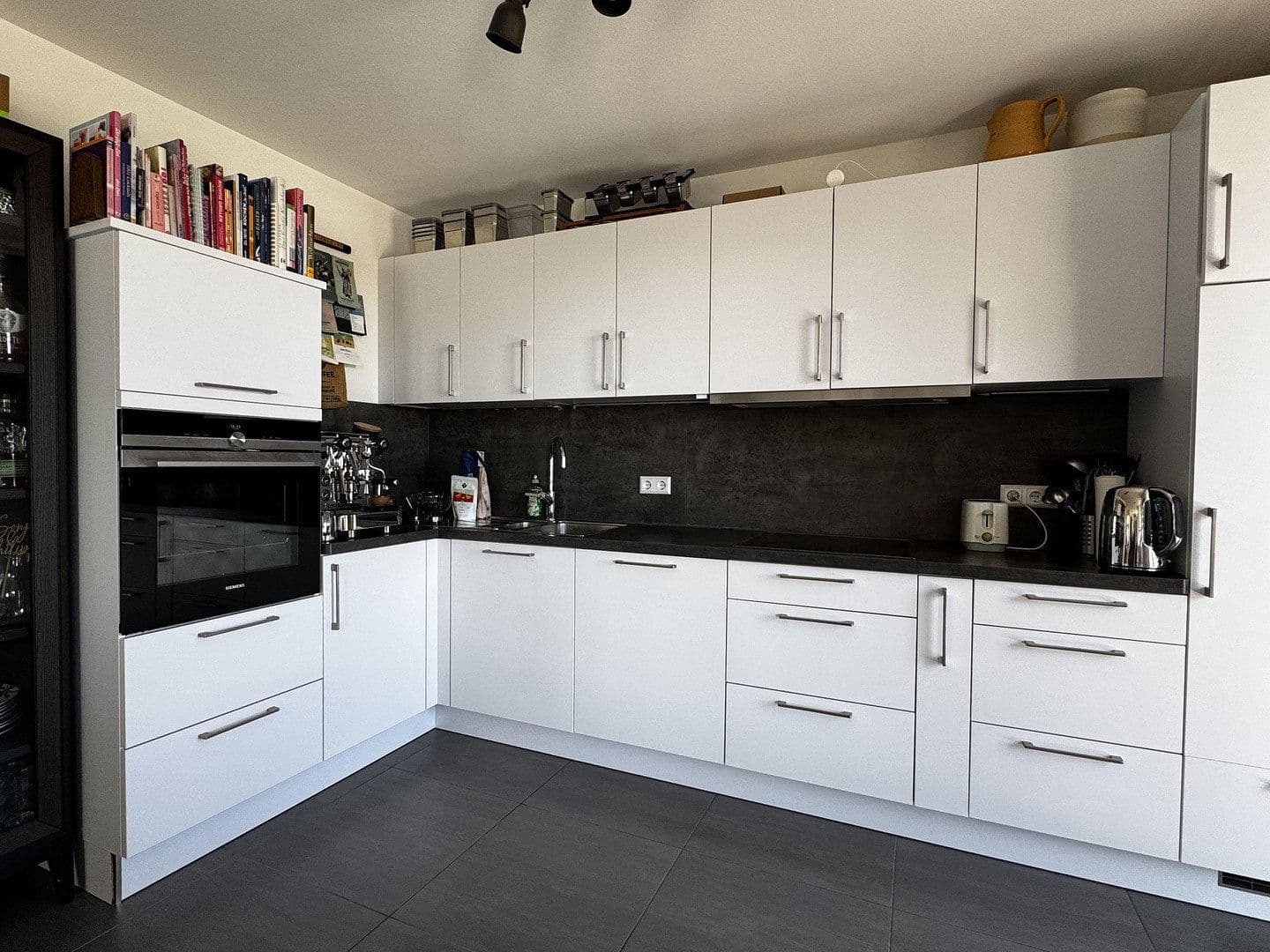Prenájom bytu 4-izbový 114 m², Tübinger Straße 6, Nagold, Bádensko-Wurttembersko Prenájom bytu 4-izbový 114 m², Tübinger Straße 6, Nagold, Bádensko-Wurttembersko