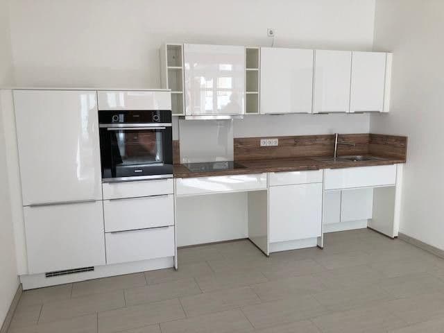 Prenájom bytu 1-izbový 62 m², Rheinstr. 51, Baden-Baden, Bádensko-Wurttembersko Prenájom bytu 1-izbový 62 m², Rheinstr. 51, Baden-Baden, Bádensko-Wurttembersko