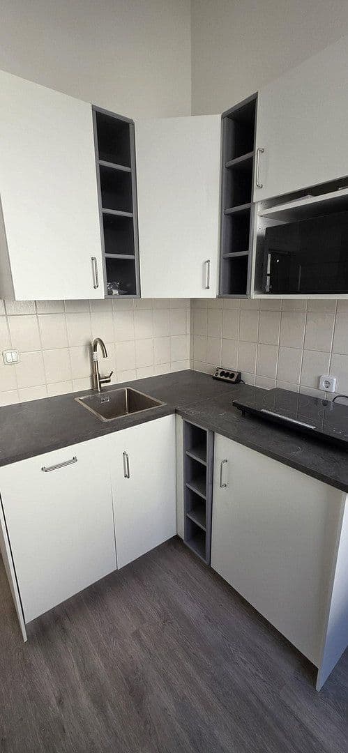 Prenájom kancelárie 93 m², Oraniendamm 26, Berlin, Berlín Prenájom kancelárie 93 m², Oraniendamm 26, Berlin, Berlín