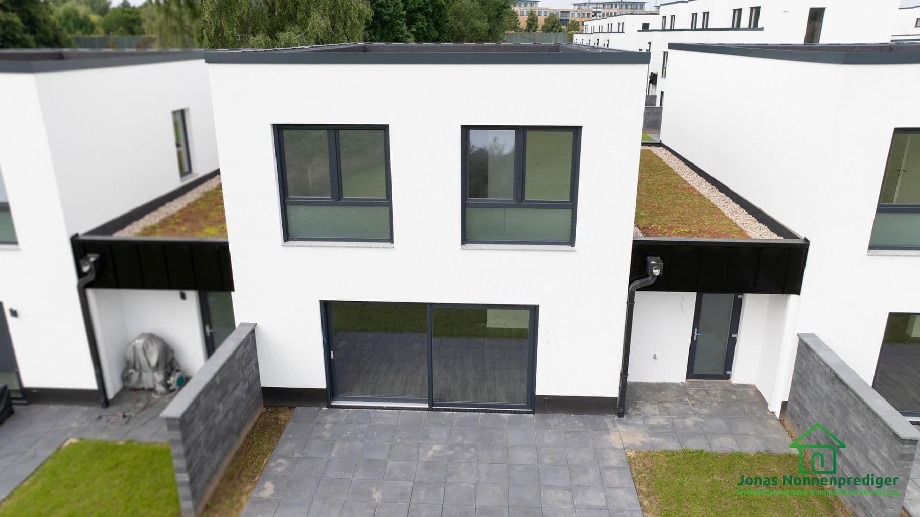 Predaj domu 104 m², pozemek 261 m², Kühls Acker 32, Schwerin, Meklenbursko-Predpomoransko Predaj domu 104 m², pozemek 261 m², Kühls Acker 32, Schwerin, Meklenbursko-Predpomoransko