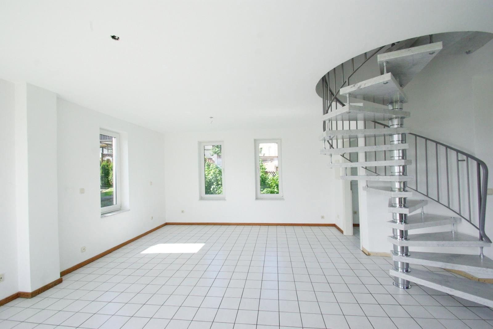 Predaj domu 107 m², pozemek 332 m², Mehren, Porýnie-Falcko Predaj domu 107 m², pozemek 332 m², Mehren, Porýnie-Falcko