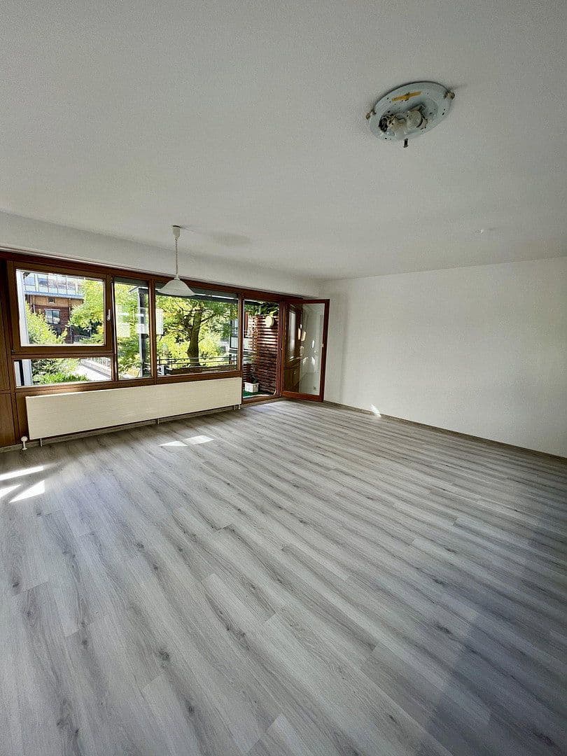 Prenájom bytu 3-izbový 88 m², Wilhelmstr. 37, Böblingen, Bádensko-Wurttembersko Prenájom bytu 3-izbový 88 m², Wilhelmstr. 37, Böblingen, Bádensko-Wurttembersko