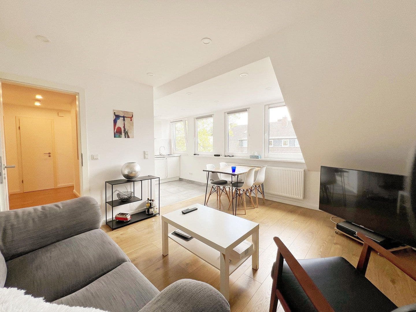 Prenájom bytu 3-izbový 62 m², Dottendorfer Str. 95, Bonn, Severné Porýnie - Westfálsko Prenájom bytu 3-izbový 62 m², Dottendorfer Str. 95, Bonn, Severné Porýnie - Westfálsko