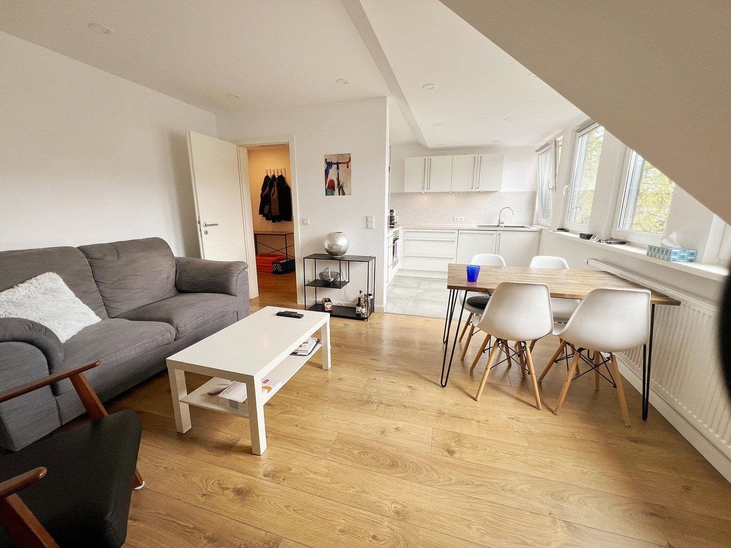 Prenájom bytu 3-izbový 62 m², Dottendorfer Str. 95, Bonn, Severné Porýnie - Westfálsko Prenájom bytu 3-izbový 62 m², Dottendorfer Str. 95, Bonn, Severné Porýnie - Westfálsko