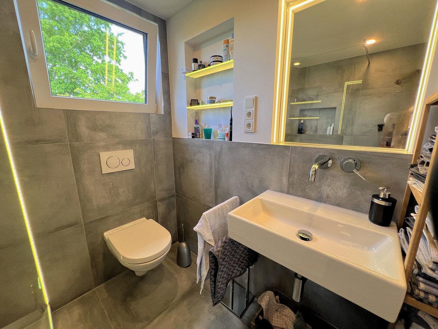 Prenájom bytu 3-izbový 62 m², Dottendorfer Str. 95, Bonn, Severné Porýnie - Westfálsko Prenájom bytu 3-izbový 62 m², Dottendorfer Str. 95, Bonn, Severné Porýnie - Westfálsko