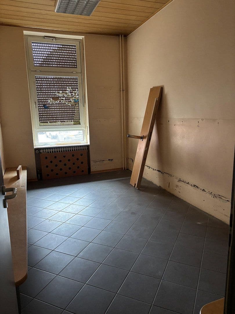 Prenájom kancelárie 246 m², Mönchwörthstraße 10-14, Mannheim, Bádensko-Wurttembersko Prenájom kancelárie 246 m², Mönchwörthstraße 10-14, Mannheim, Bádensko-Wurttembersko