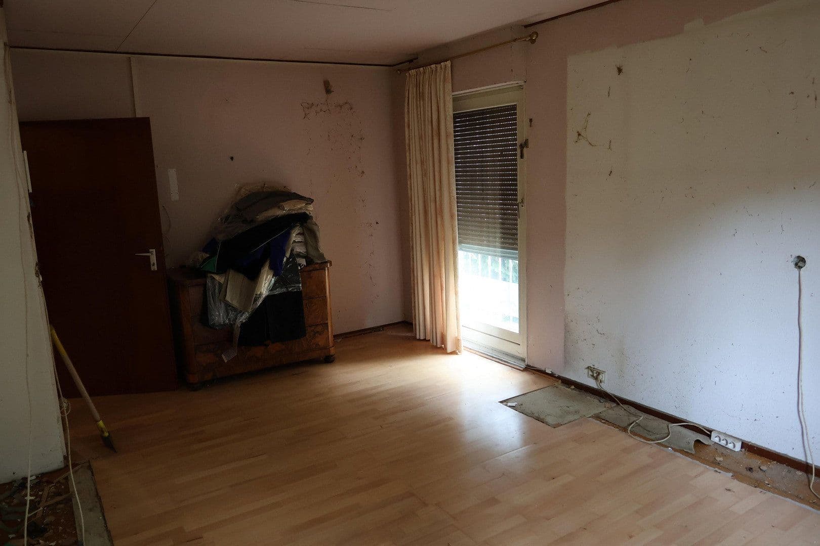 Predaj domu 165 m², pozemek 2.604 m², Moselstrasse 21, Dormagen, Severné Porýnie - Westfálsko Predaj domu 165 m², pozemek 2.604 m², Moselstrasse 21, Dormagen, Severné Porýnie - Westfálsko