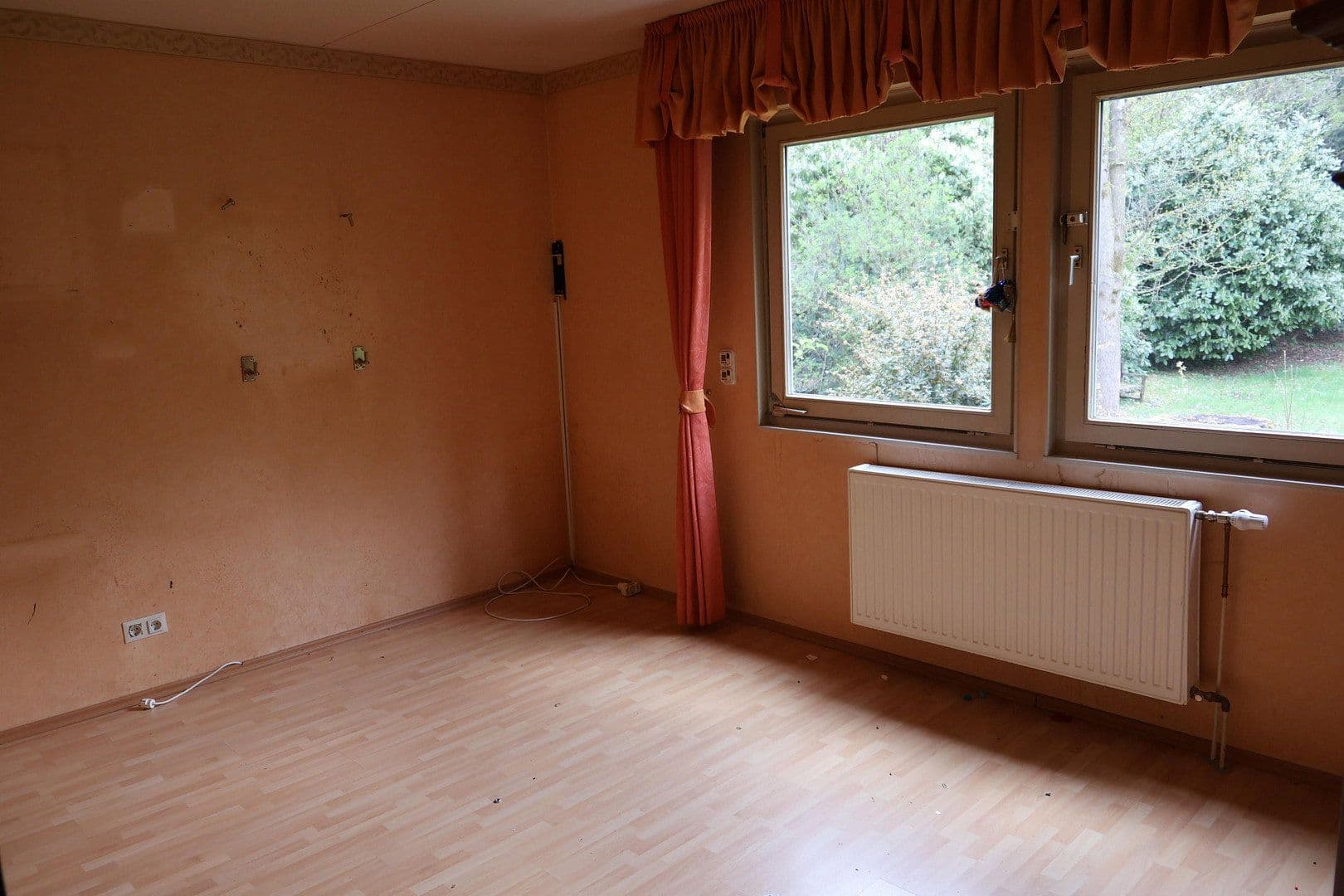Predaj domu 165 m², pozemek 2.604 m², Moselstrasse 21, Dormagen, Severné Porýnie - Westfálsko Predaj domu 165 m², pozemek 2.604 m², Moselstrasse 21, Dormagen, Severné Porýnie - Westfálsko