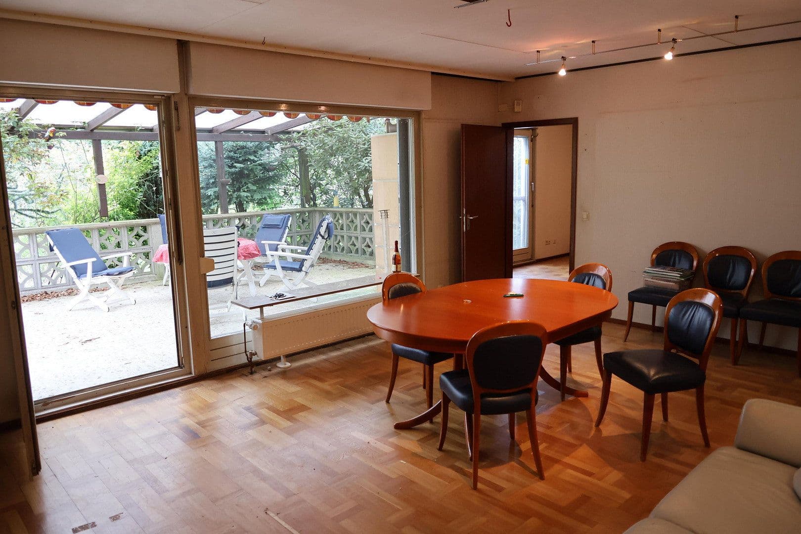 Predaj domu 165 m², pozemek 2.604 m², Moselstrasse 21, Dormagen, Severné Porýnie - Westfálsko Predaj domu 165 m², pozemek 2.604 m², Moselstrasse 21, Dormagen, Severné Porýnie - Westfálsko
