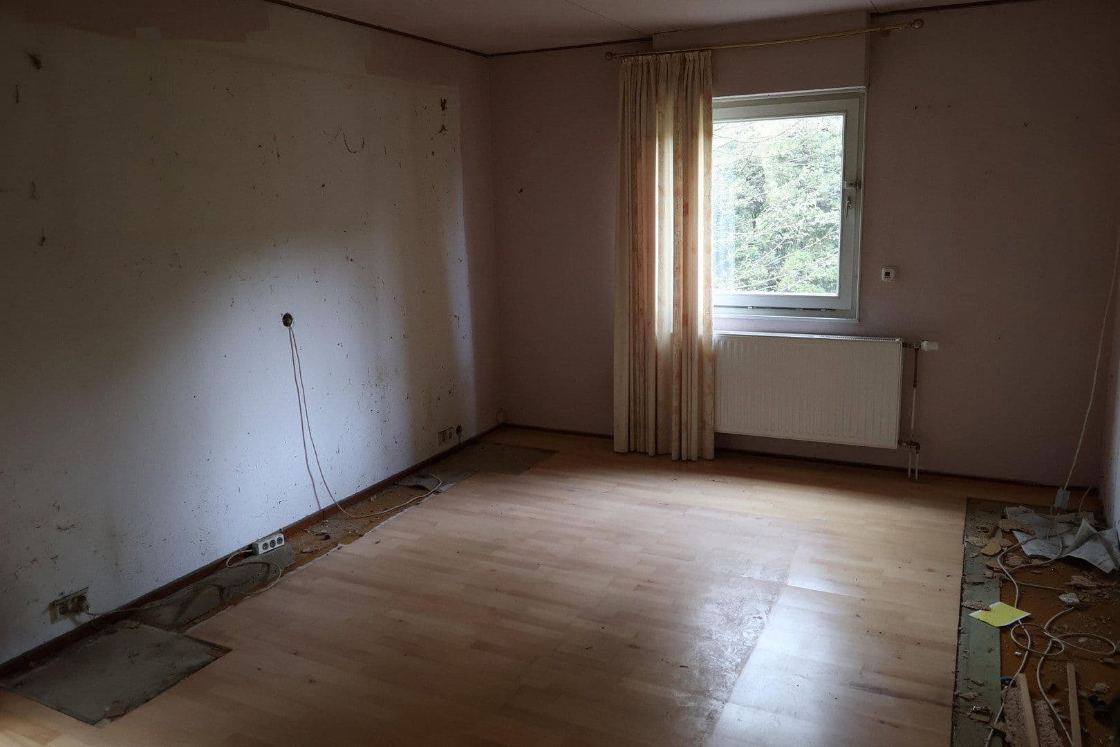 Predaj domu 165 m², pozemek 2.604 m², Moselstrasse 21, Dormagen, Severné Porýnie - Westfálsko Predaj domu 165 m², pozemek 2.604 m², Moselstrasse 21, Dormagen, Severné Porýnie - Westfálsko