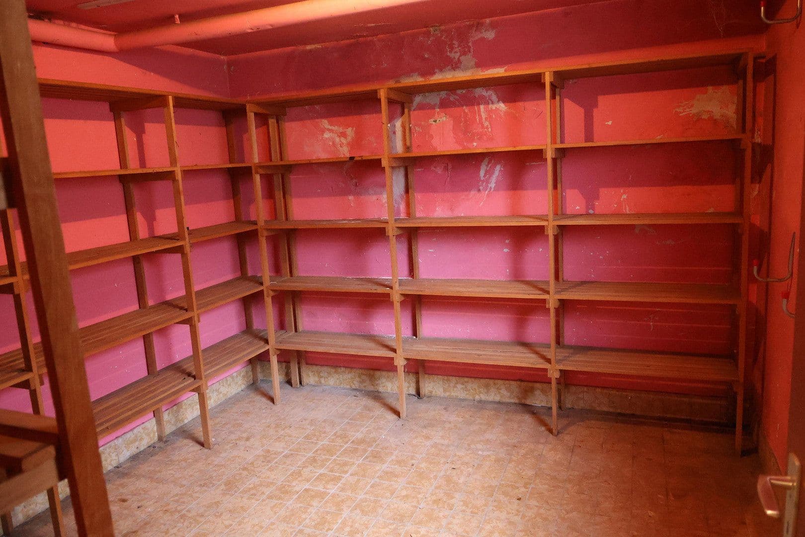 Predaj domu 165 m², pozemek 2.604 m², Moselstrasse 21, Dormagen, Severné Porýnie - Westfálsko Predaj domu 165 m², pozemek 2.604 m², Moselstrasse 21, Dormagen, Severné Porýnie - Westfálsko