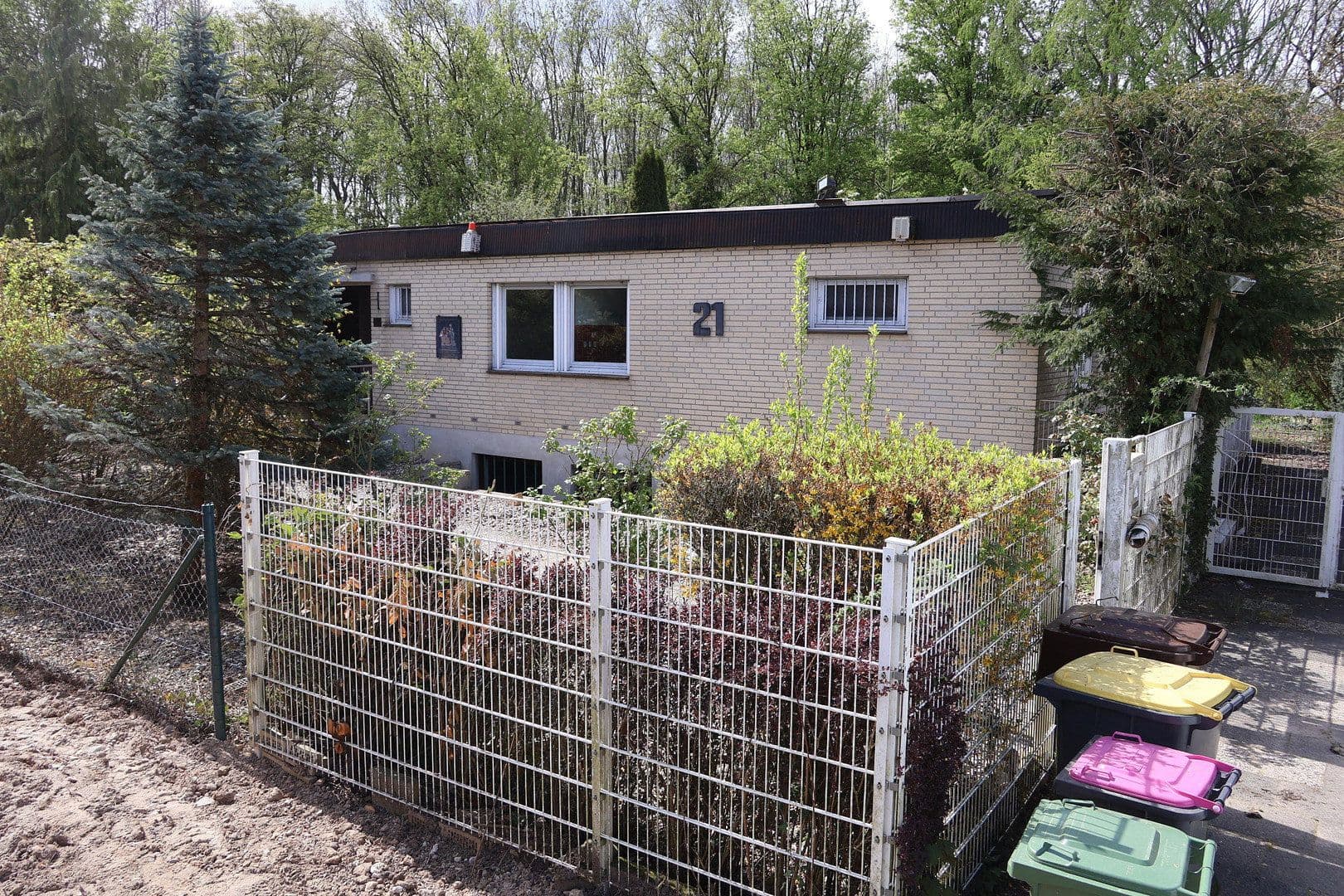 Predaj domu 165 m², pozemek 2.604 m², Moselstrasse 21, Dormagen, Severné Porýnie - Westfálsko Predaj domu 165 m², pozemek 2.604 m², Moselstrasse 21, Dormagen, Severné Porýnie - Westfálsko