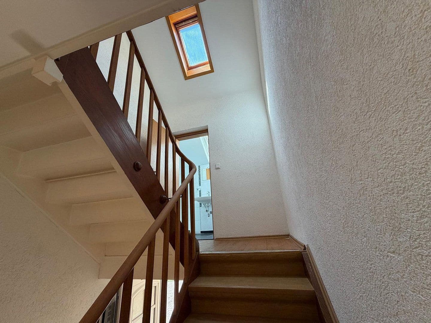 Predaj domu 83 m², pozemek 282 m², Bammental, Bádensko-Wurttembersko Predaj domu 83 m², pozemek 282 m², Bammental, Bádensko-Wurttembersko