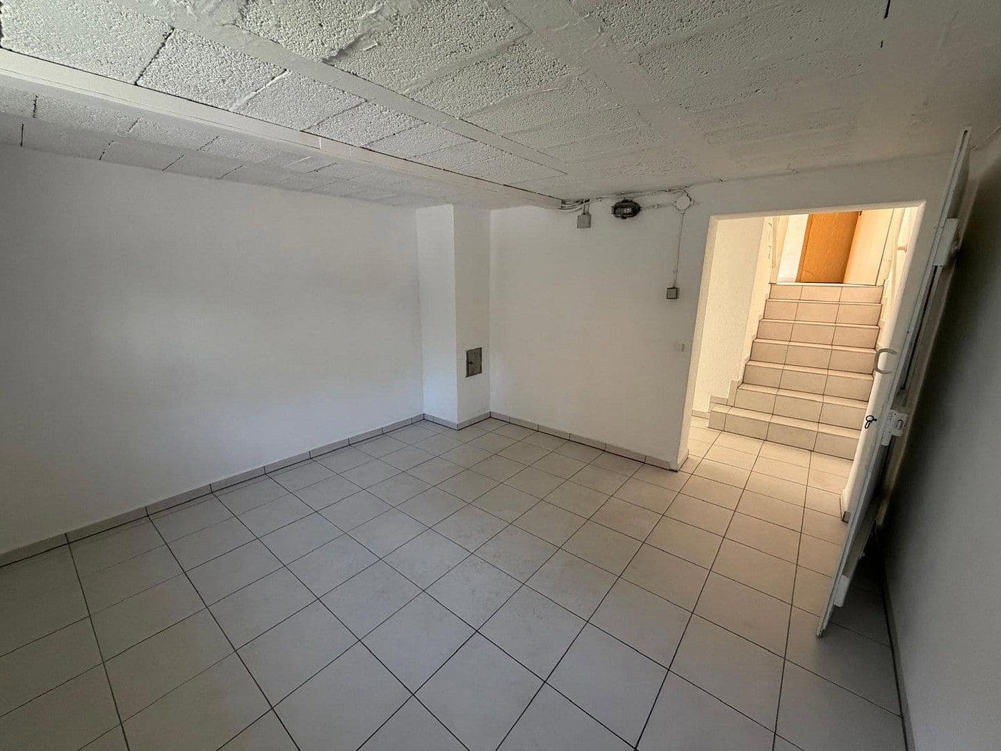 Predaj domu 83 m², pozemek 282 m², Bammental, Bádensko-Wurttembersko Predaj domu 83 m², pozemek 282 m², Bammental, Bádensko-Wurttembersko